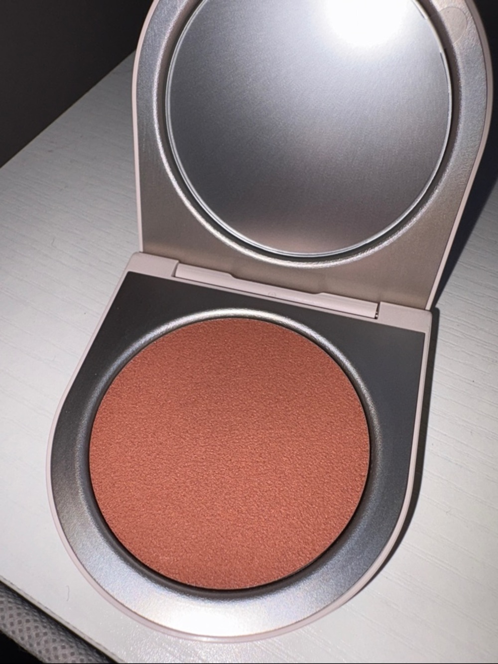 Rose Inc, Blush Divine Radiant Lip & Cheek Color Delphine Cream Blush BNIB - Picture 3 of 3